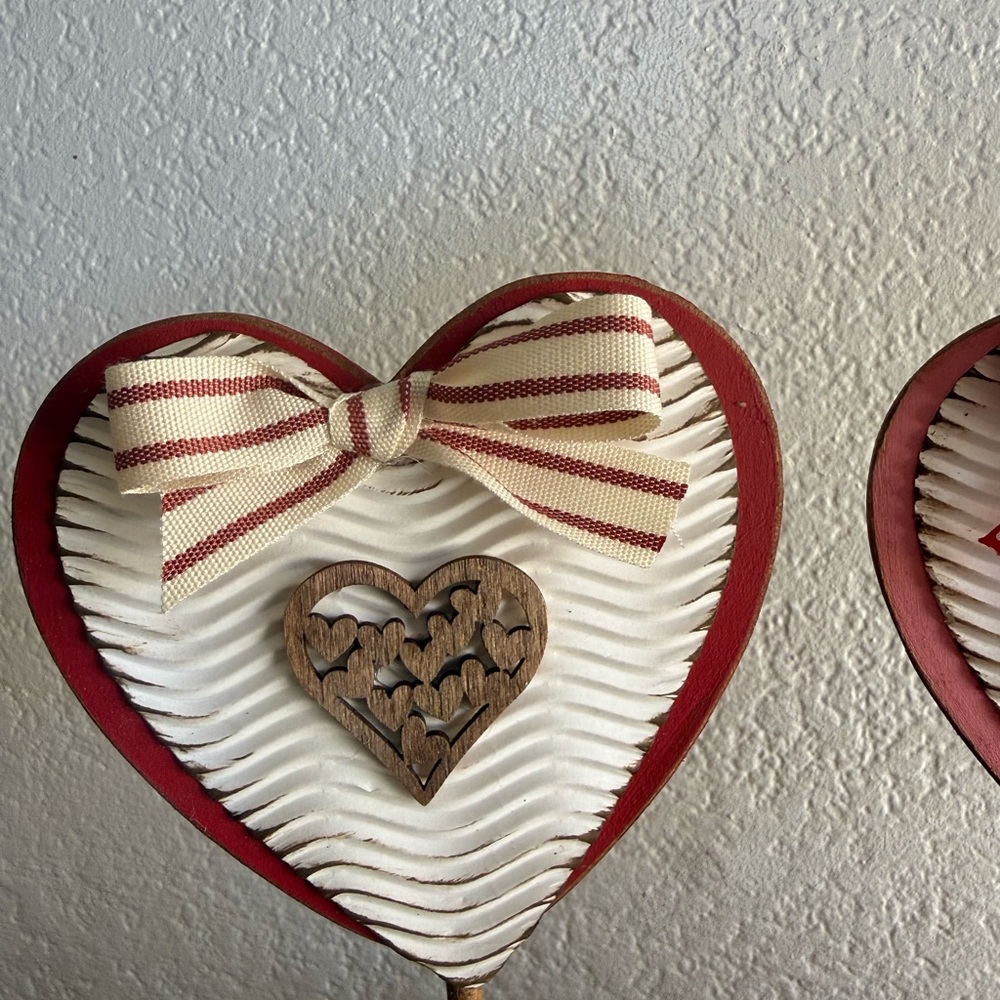 Handmade Heart Topiary Set - Picture 14 of 15